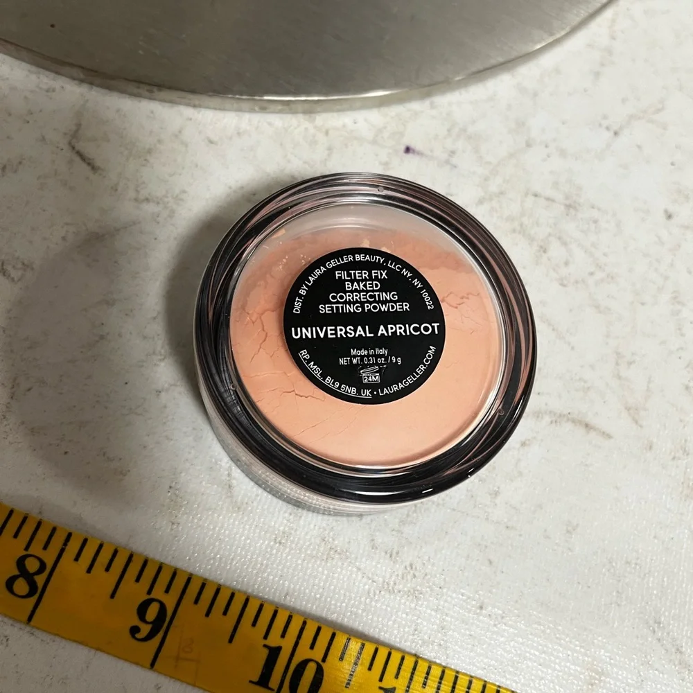 Laura Geller Contour - Black Lid